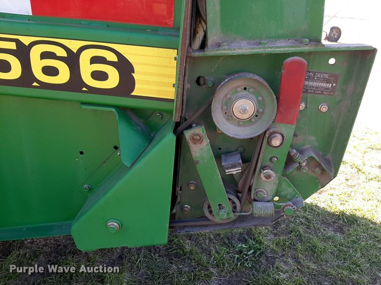 image for item DV9933 John Deere 566 round baler