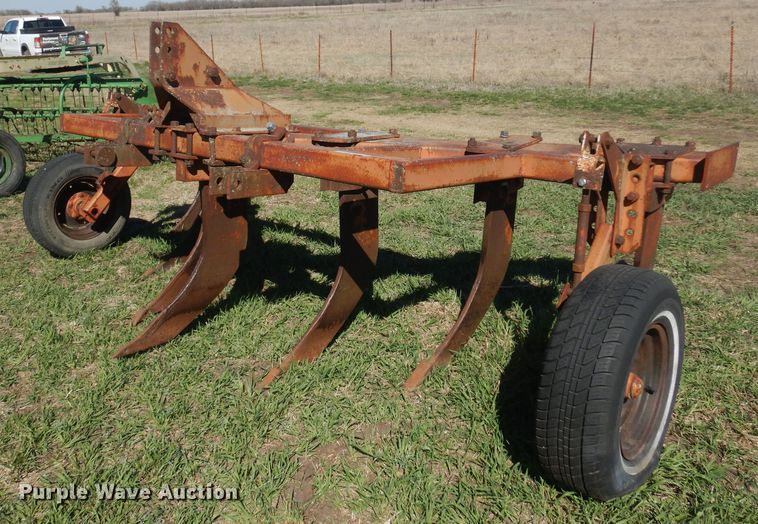 image for item DV9935 V-ripper