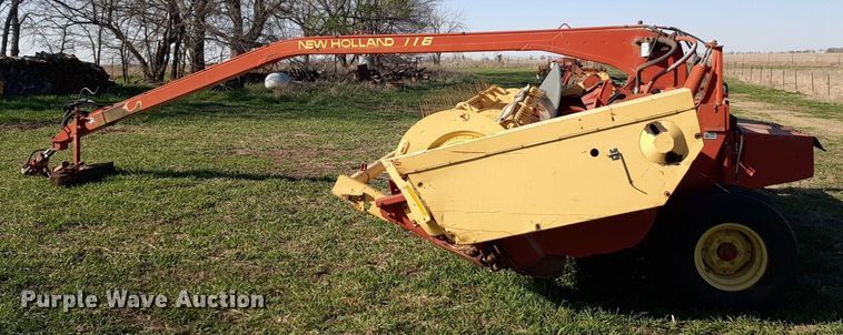 image for item DV9936 New Holland  116 swather / windrower