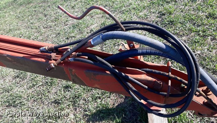 image for item DV9936 New Holland  116 swather / windrower