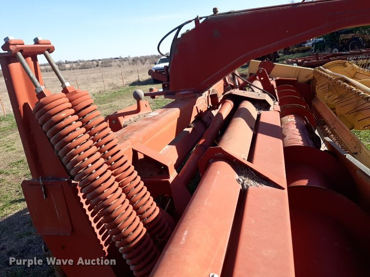 image for item DV9936 New Holland  116 swather / windrower
