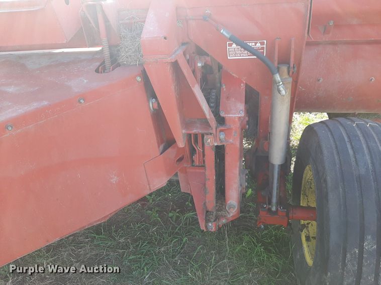 image for item DV9936 New Holland  116 swather / windrower