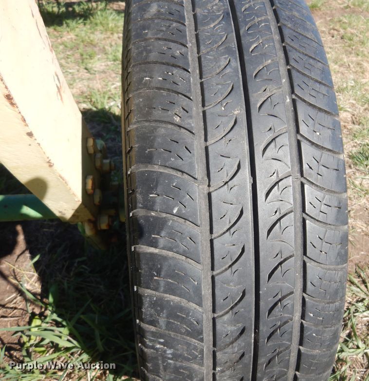 image for item DV9937 John Deere 896A hay rake