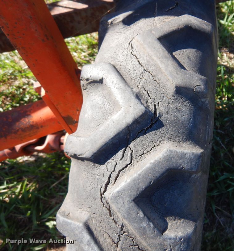 image for item DV9939 (2) New Holland 56 hay rakes