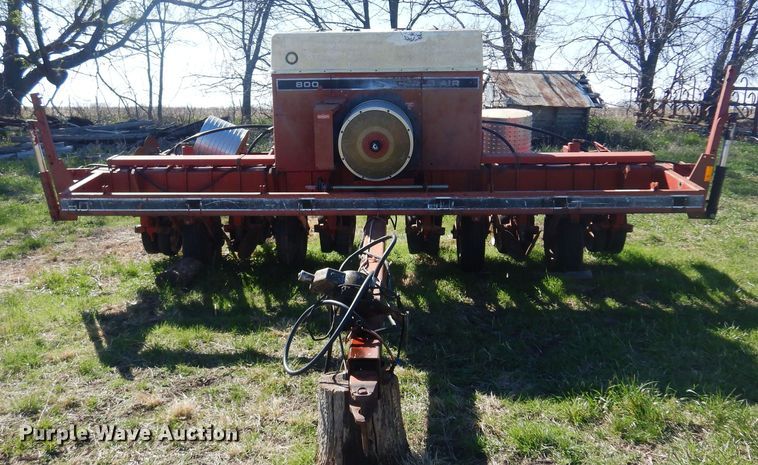 image for item DV9941 International Harvester 800 Cyclo Air planter