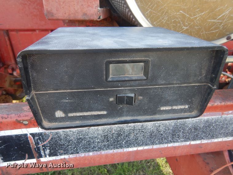 image for item DV9941 International Harvester 800 Cyclo Air planter