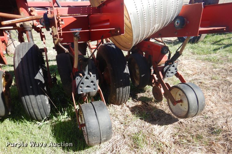 image for item DV9941 International Harvester 800 Cyclo Air planter