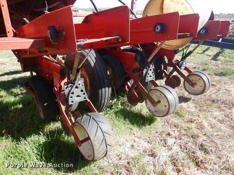 image for item DV9941 International Harvester 800 Cyclo Air planter