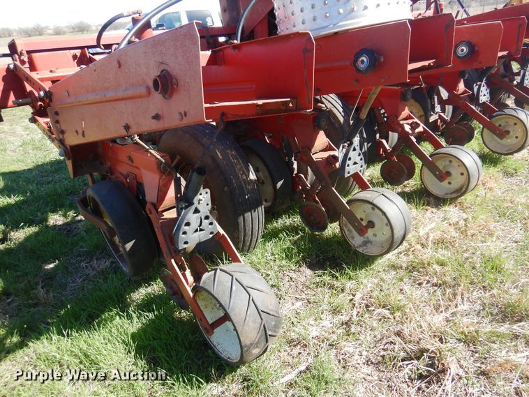 image for item DV9941 International Harvester 800 Cyclo Air planter