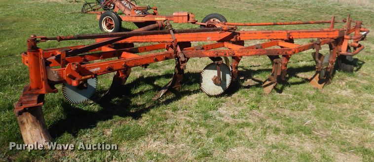 image for item DV9942 Case five bottom plow