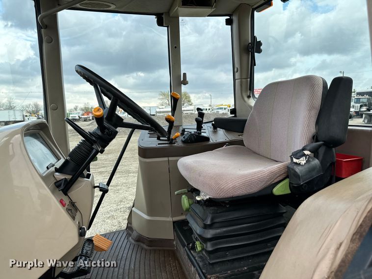 image for item EG1316 2003 John Deere 6415 MFWD tractor