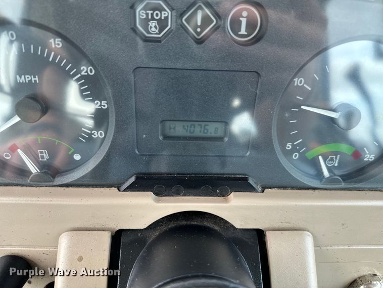 image for item EG1316 2003 John Deere 6415 MFWD tractor