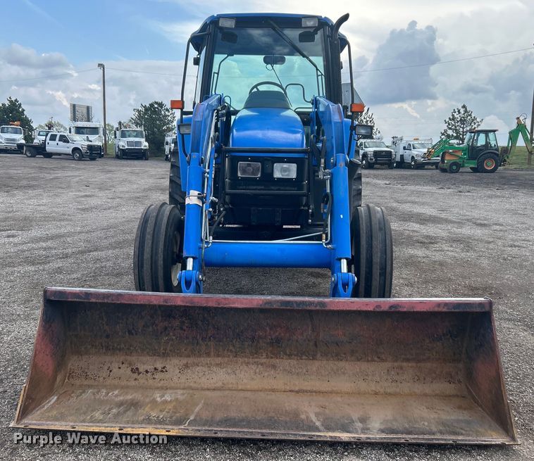 image for item EG1334 2004 New Holland TL90 tractor