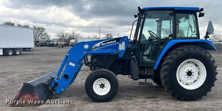 image for item EG1334 2004 New Holland TL90 tractor