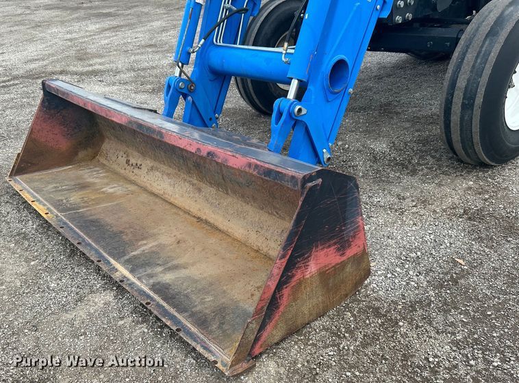 image for item EG1334 2004 New Holland TL90 tractor