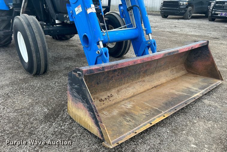 image for item EG1334 2004 New Holland TL90 tractor