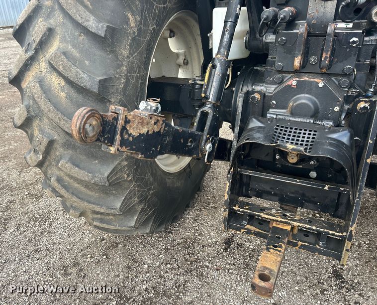 image for item EG1334 2004 New Holland TL90 tractor