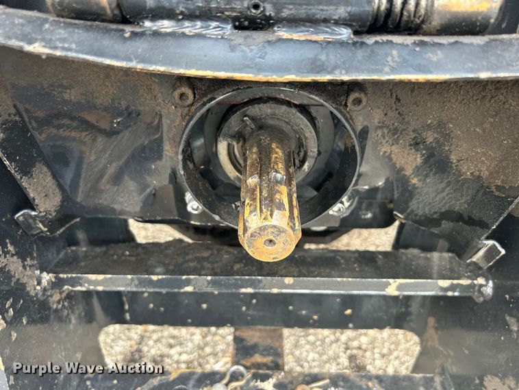 image for item EG1334 2004 New Holland TL90 tractor