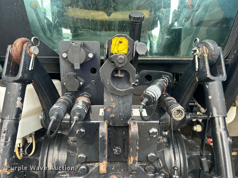 image for item EG1334 2004 New Holland TL90 tractor