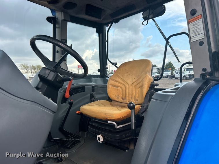 image for item EG1334 2004 New Holland TL90 tractor