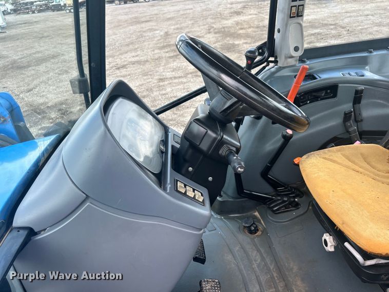 image for item EG1334 2004 New Holland TL90 tractor