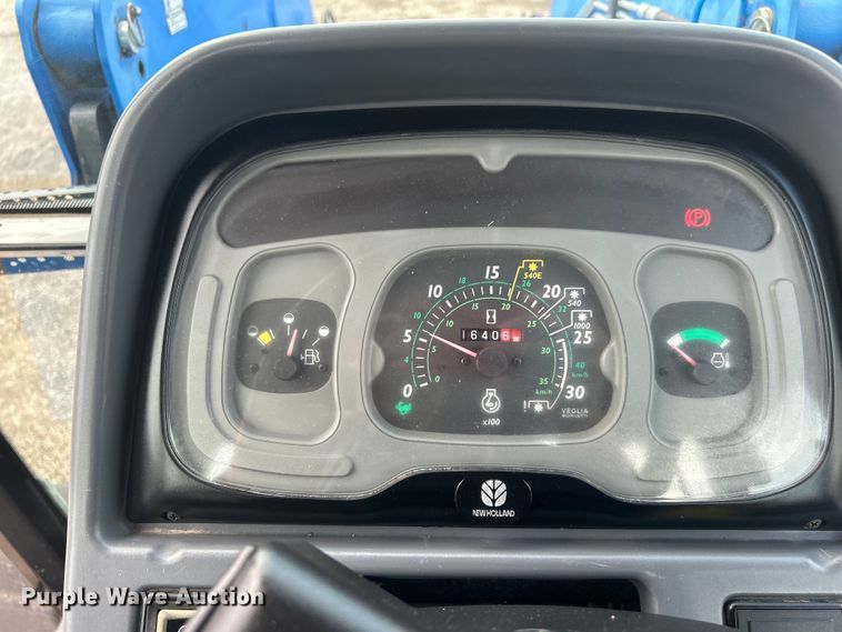 image for item EG1334 2004 New Holland TL90 tractor