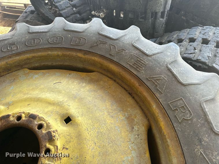 image for item EH6603 1974 John Deere 4630 tractor