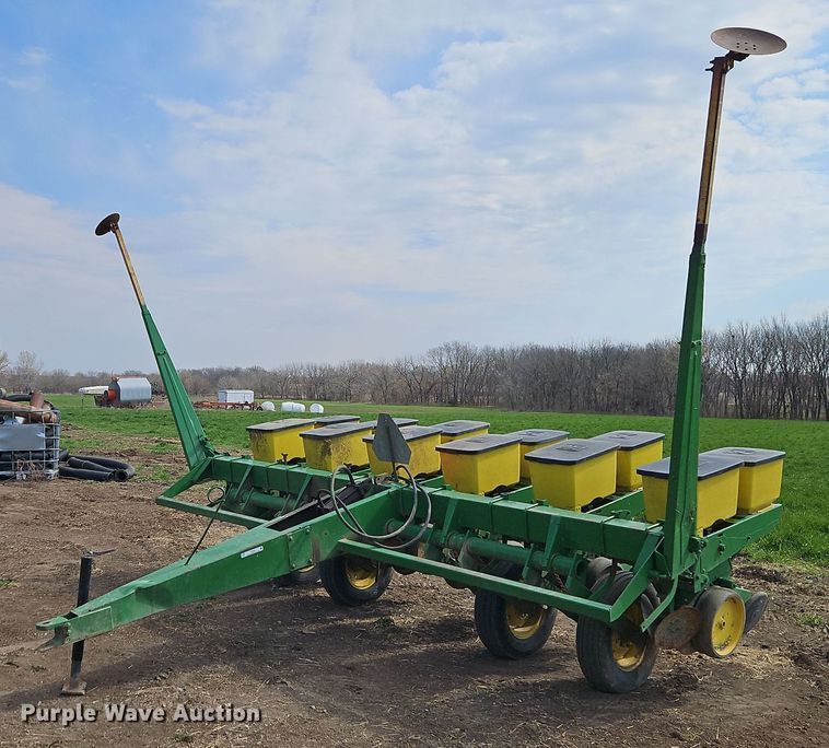 image for item EI3648 John Deere P7000 planter