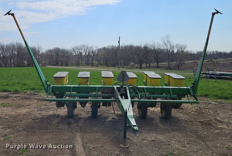 image for item EI3648 John Deere P7000 planter