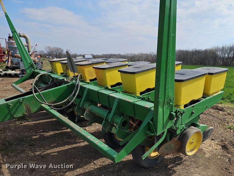 image for item EI3648 John Deere P7000 planter