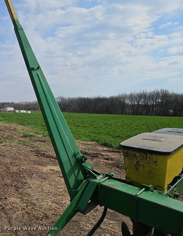 image for item EI3648 John Deere P7000 planter