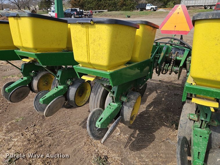 image for item EI3648 John Deere P7000 planter