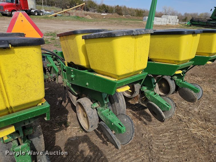 image for item EI3648 John Deere P7000 planter