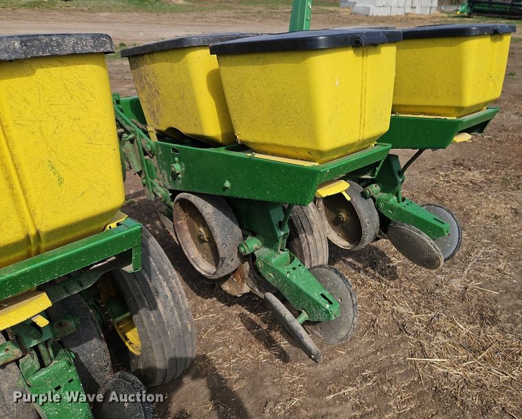 image for item EI3648 John Deere P7000 planter