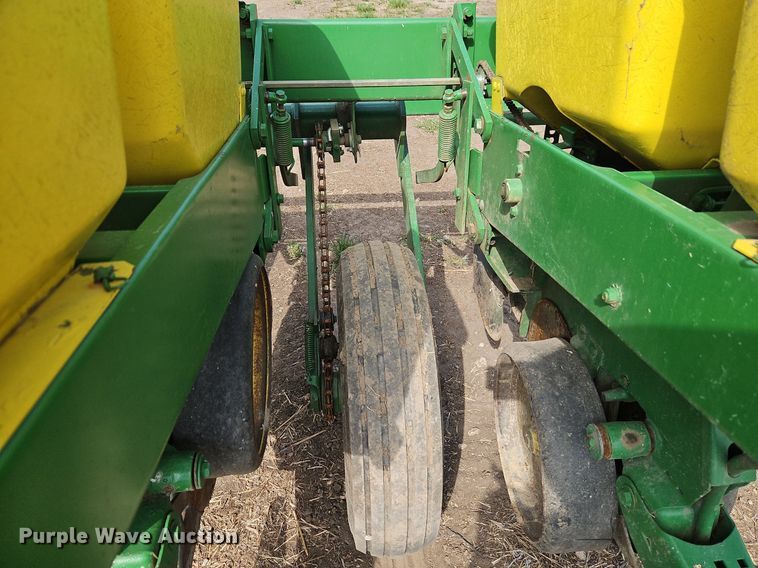 image for item EI3648 John Deere P7000 planter