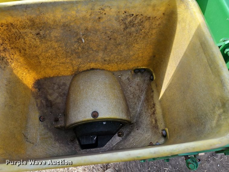 image for item EI3648 John Deere P7000 planter