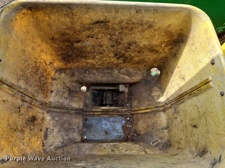 image for item EI3648 John Deere P7000 planter