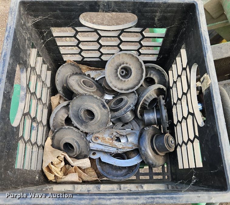 image for item EI3648 John Deere P7000 planter