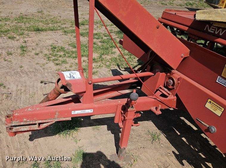 image for item EI3649 New Holland Stackliner 1010 bale stacker