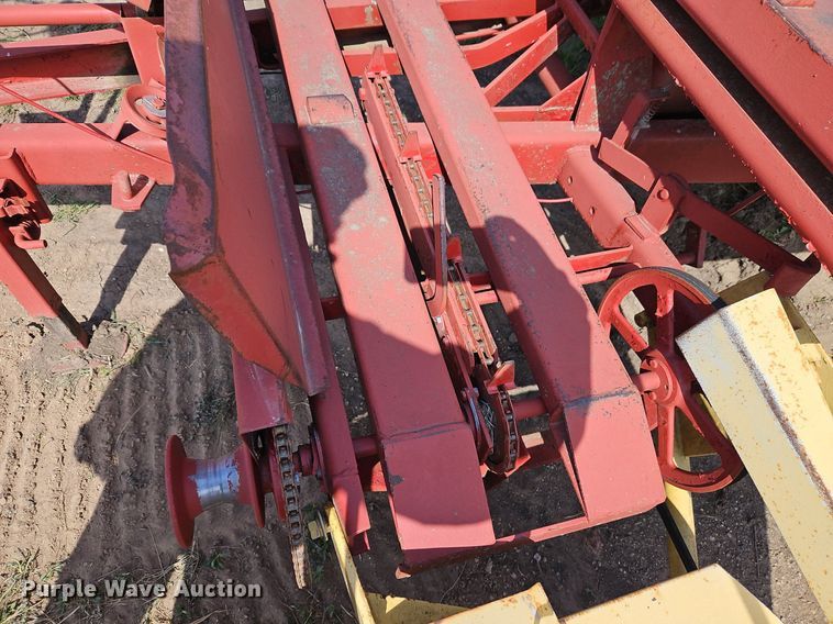 image for item EI3649 New Holland Stackliner 1010 bale stacker