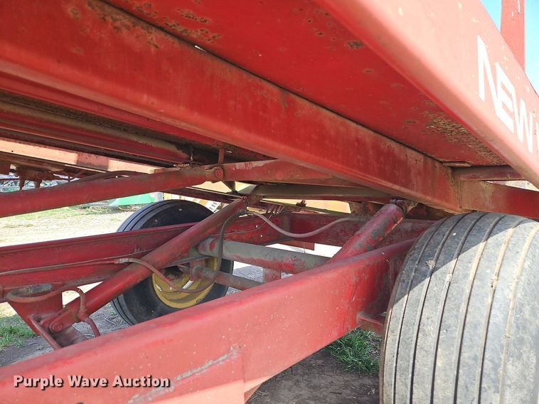 image for item EI3649 New Holland Stackliner 1010 bale stacker