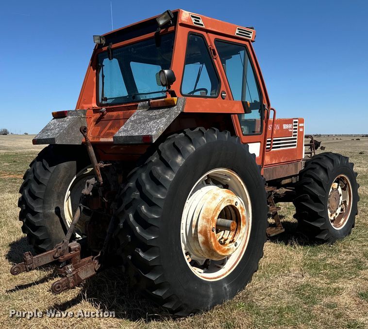 image for item EJ0333 Hesston  1180DT MFWD tractor