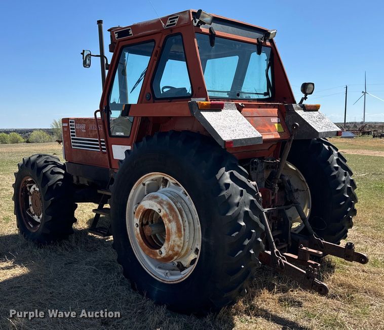 image for item EJ0333 Hesston  1180DT MFWD tractor