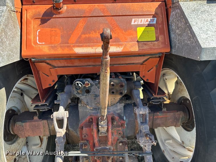 image for item EJ0333 Hesston  1180DT MFWD tractor