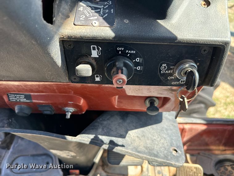 image for item EJ0333 Hesston  1180DT MFWD tractor