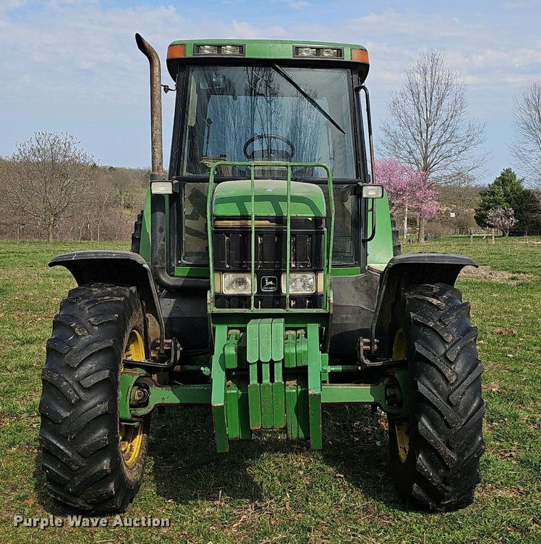 image for item EJ6172 1994 John Deere 7400 MFWD tractor