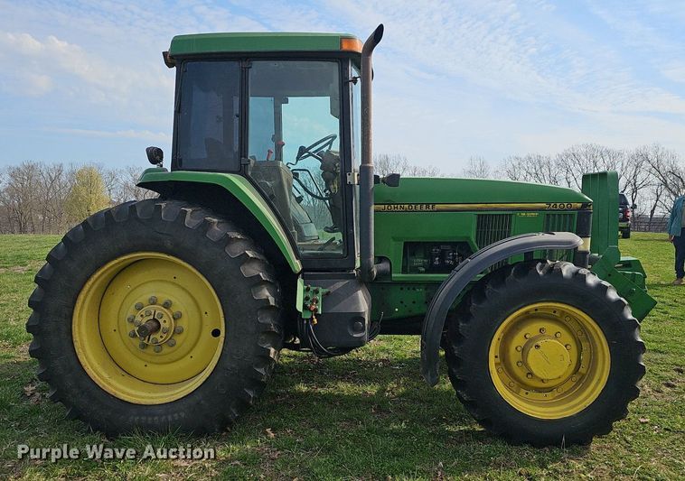 image for item EJ6172 1994 John Deere 7400 MFWD tractor