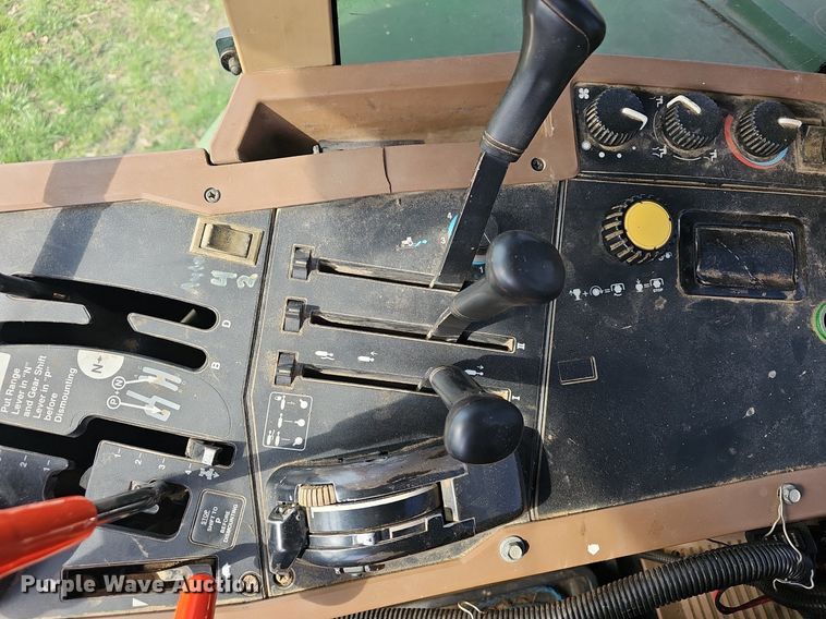 image for item EJ6172 1994 John Deere 7400 MFWD tractor