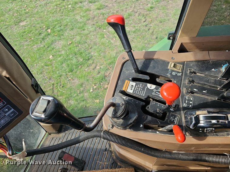 image for item EJ6172 1994 John Deere 7400 MFWD tractor