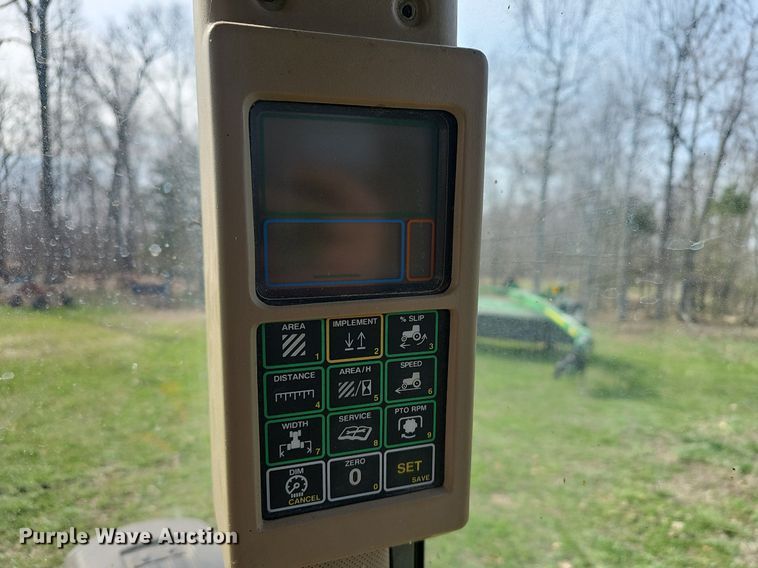 image for item EJ6172 1994 John Deere 7400 MFWD tractor